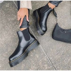 DR MARTENS 2976 Quad Platform Chelsea Boots Smooth Leather Black Size 9